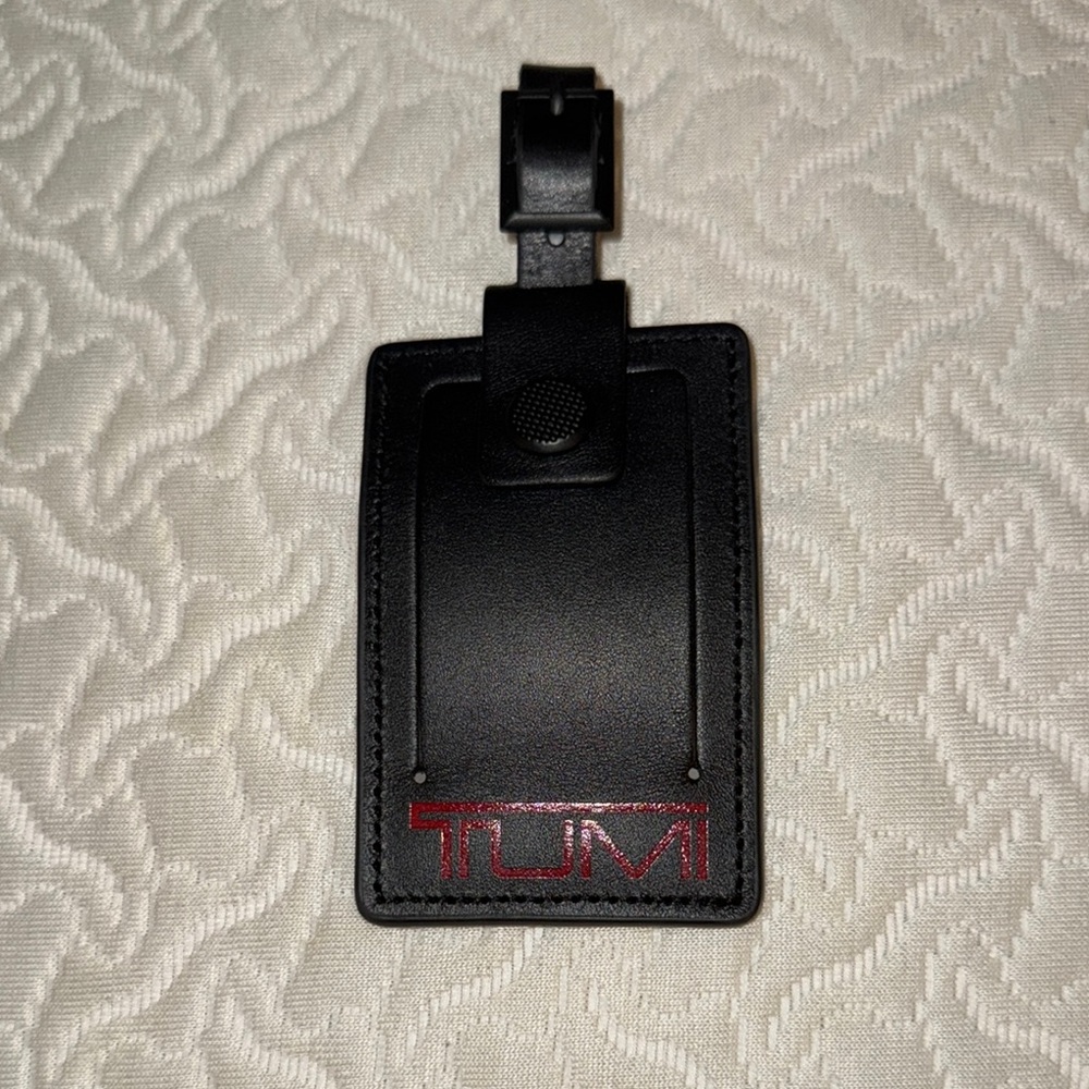 Tumi Black and Red Travel Tag